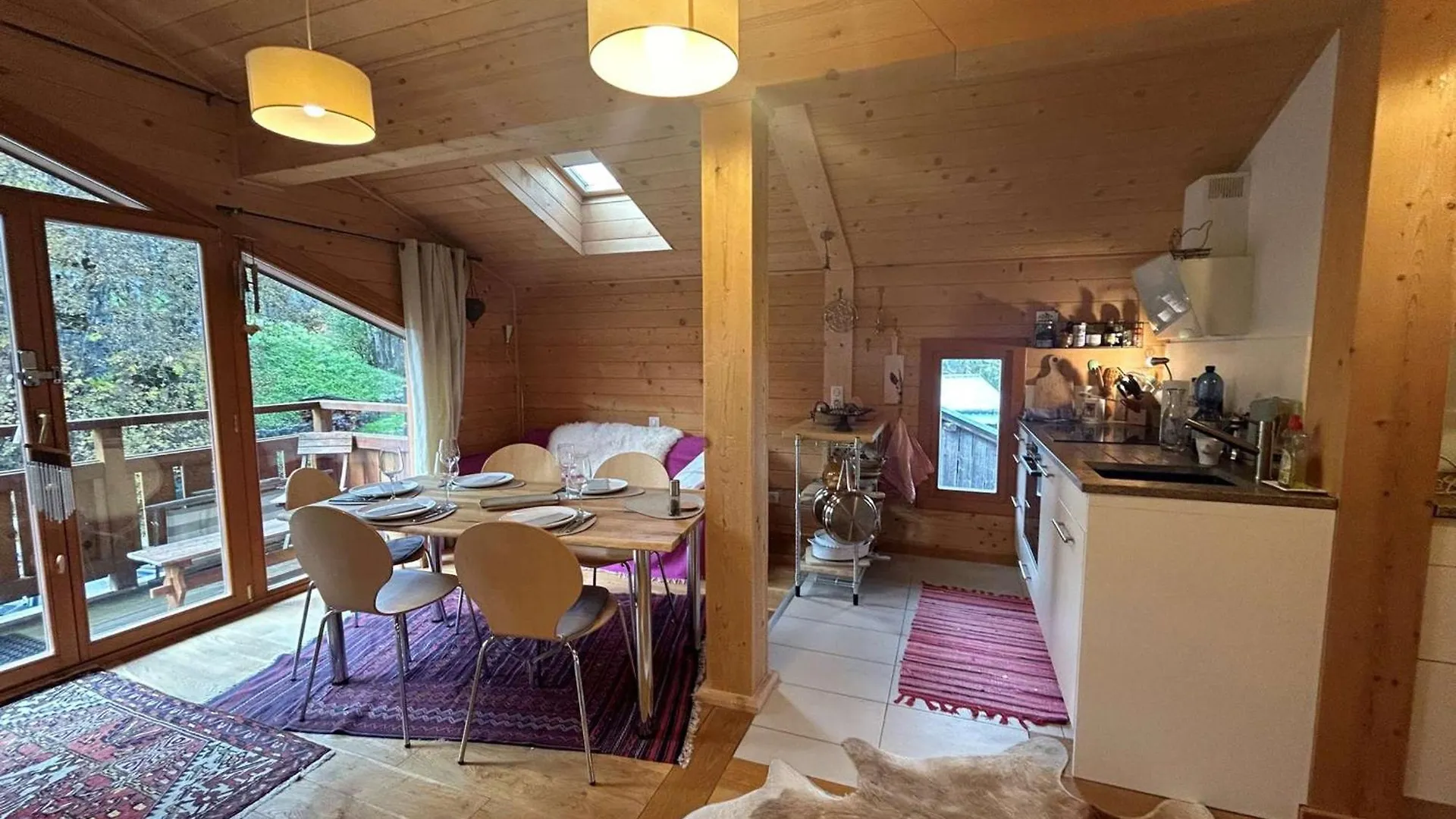 Charmant 4 Pieces Avec Balcons, Proche Meribel - Fr-1-180-640 Les Allues Apartment