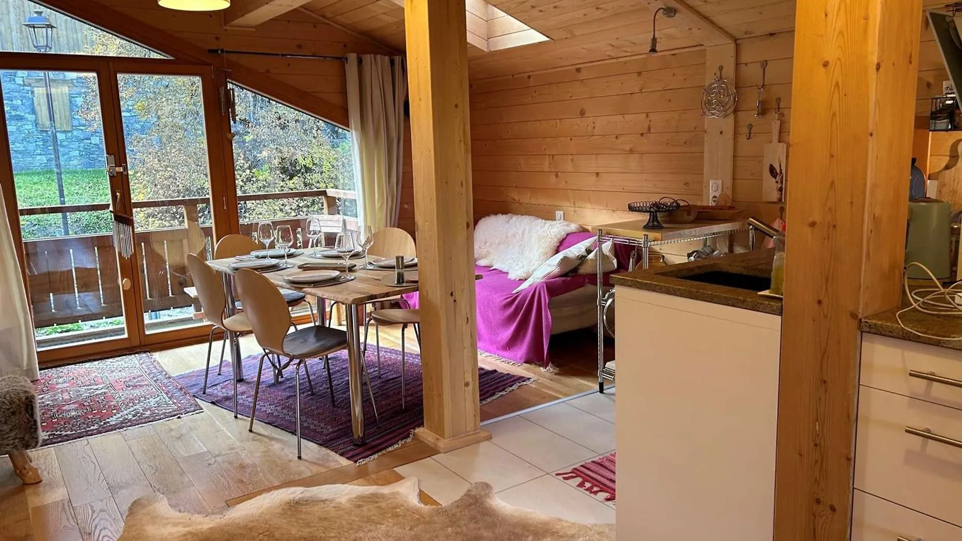 Apartment Charmant 4 Pieces Avec Balcons, Proche Meribel - Fr-1-180-640 Les Allues France