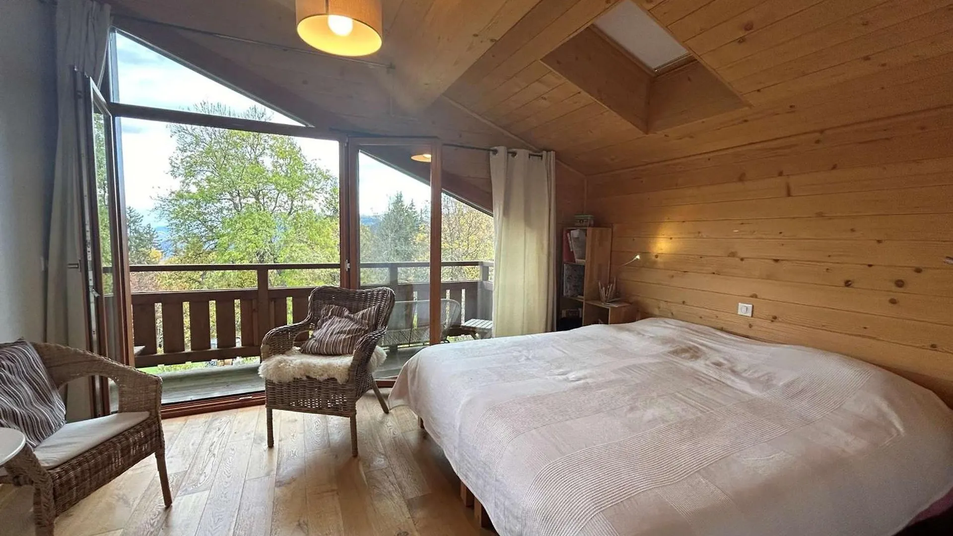 Apartment Charmant 4 Pieces Avec Balcons, Proche Meribel - Fr-1-180-640 Les Allues France