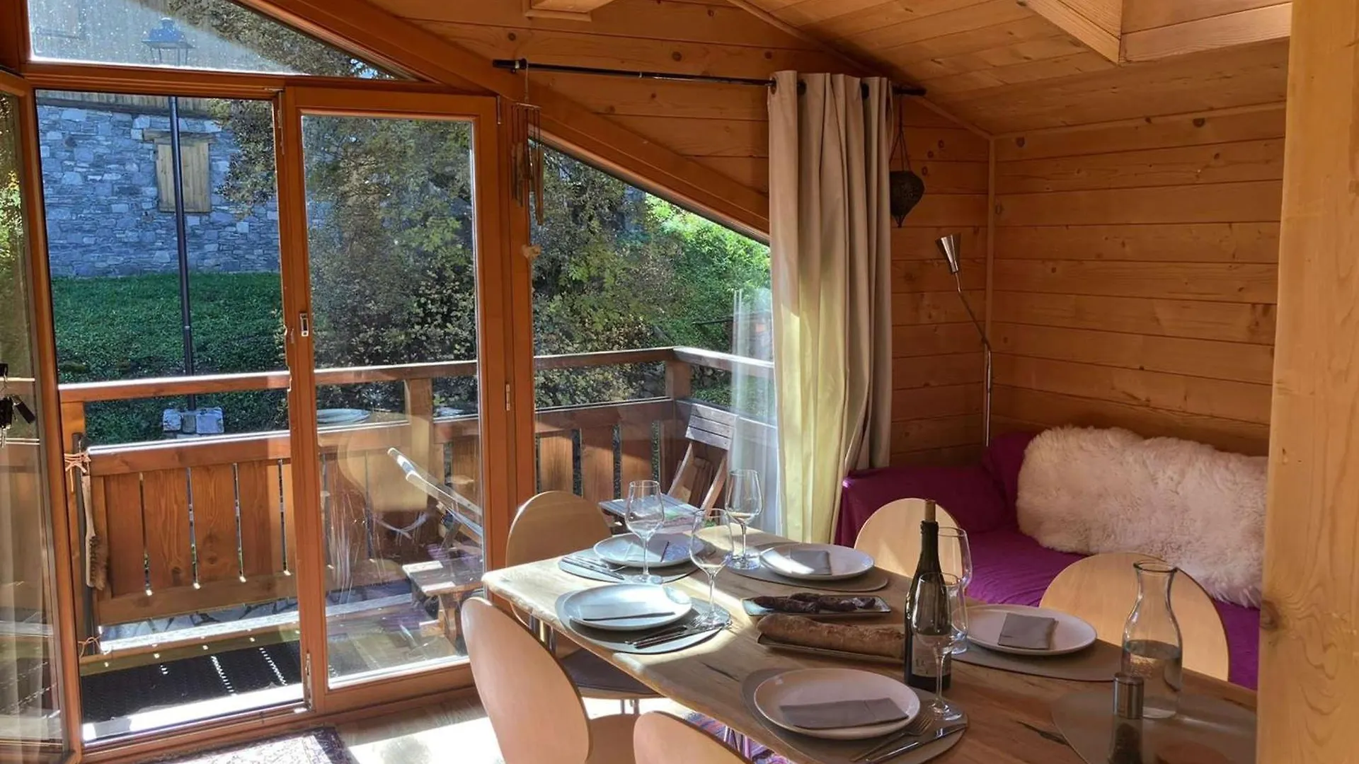 Charmant 4 Pieces Avec Balcons, Proche Meribel - Fr-1-180-640 Les Allues 0*,