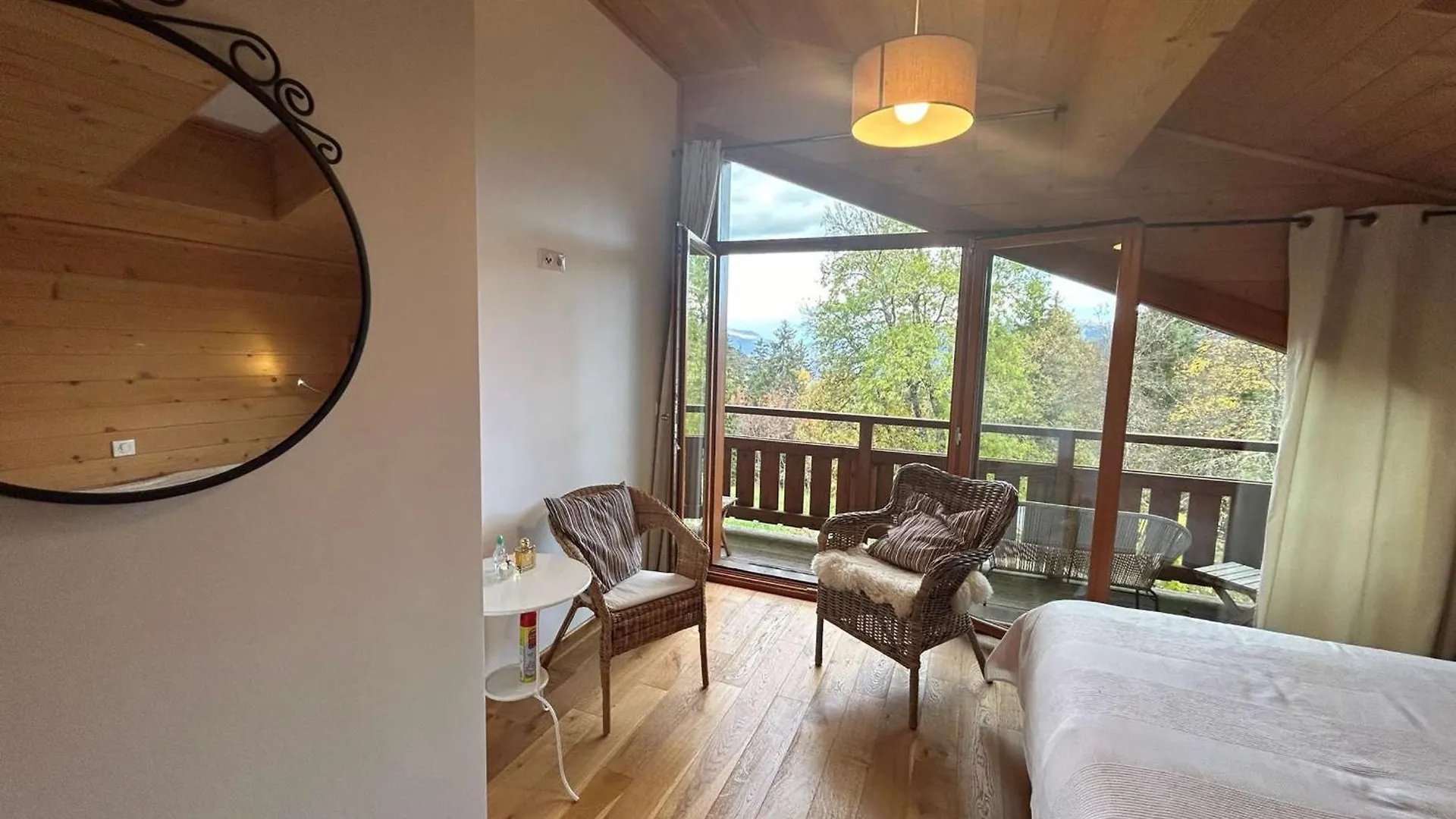 Apartment Charmant 4 Pieces Avec Balcons, Proche Meribel - Fr-1-180-640 Les Allues
