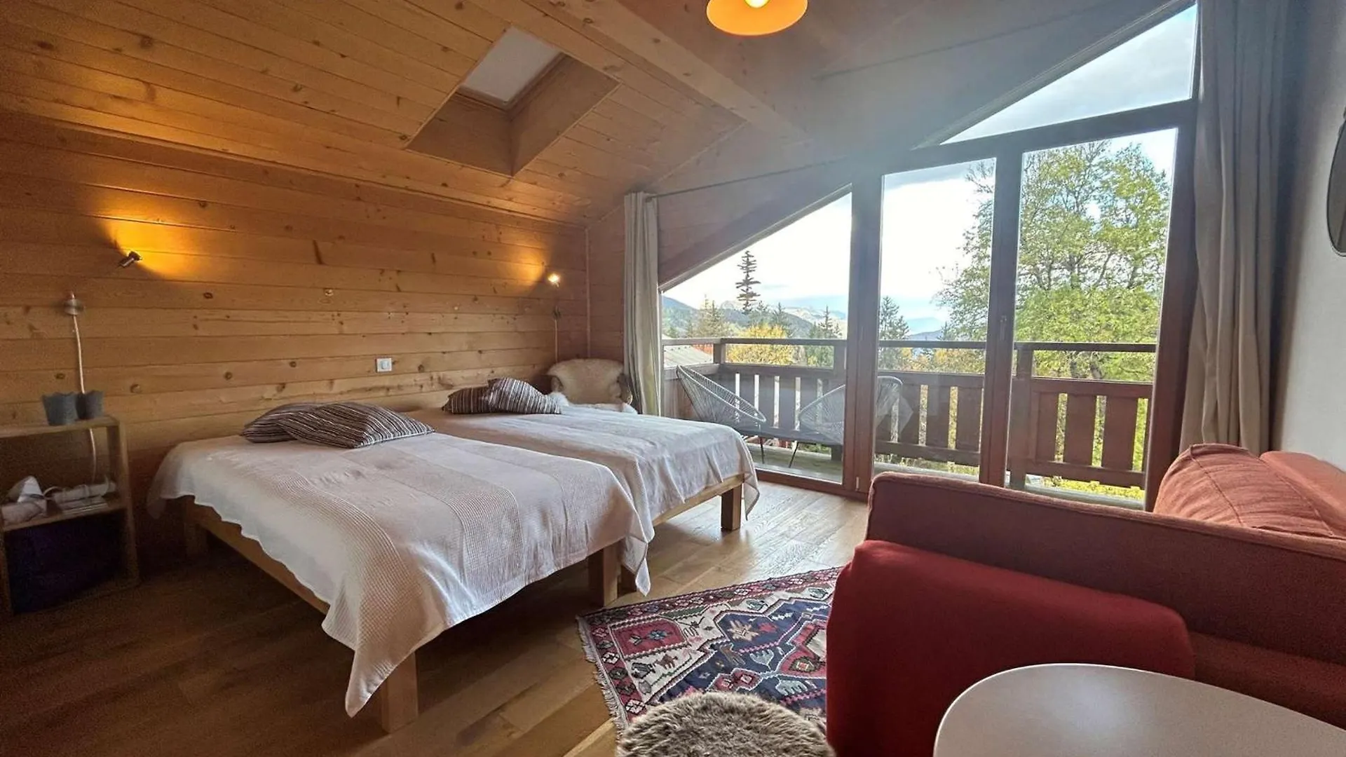 Charmant 4 Pieces Avec Balcons, Proche Meribel - Fr-1-180-640 Les Allues Apartment